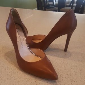 Jessica Simpson pumps